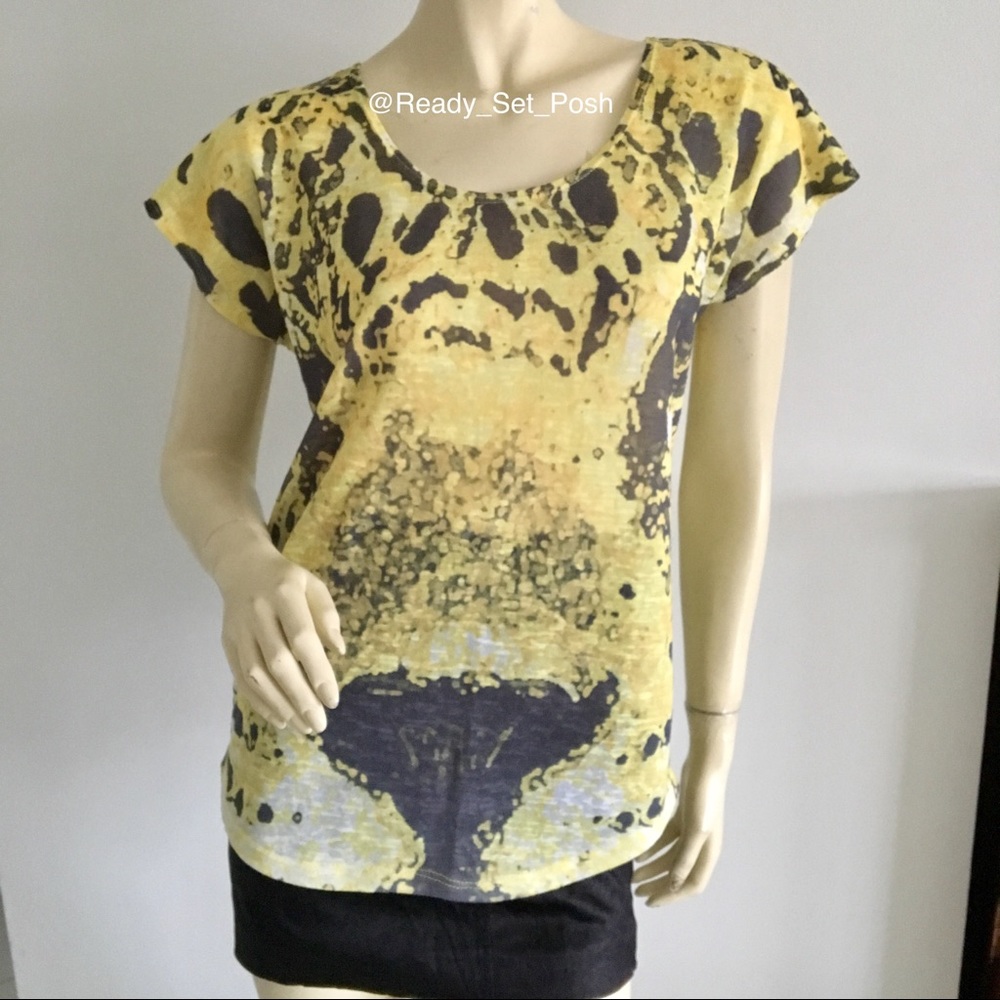 cap-sleeve knit top with animal print